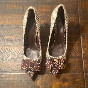 Tory Burch pump size 6
